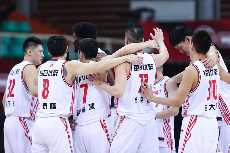 乐鱼app关于CBA季后赛倒计时，巴塞罗那冲刺阶段复出首秀，细节引发关注，话题不断，更衣室氛围转暖的信息