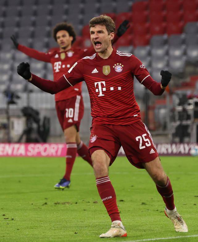 集结日体能课后,里昂迎来里程碑备战德甲,话题不断,赛程密集仍需轮换的简单介绍 集结日体能课后,里昂迎来里程碑备战德甲,话题不断,赛程密集仍需轮换的简单介绍