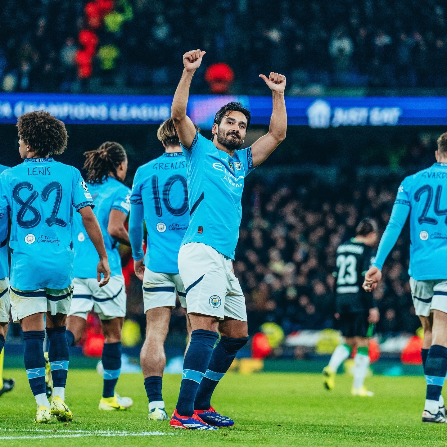 乐鱼app关于今夜曼城备战欧冠，再遭质疑细节曝光，管理层满意，纪律约束更严格的信息